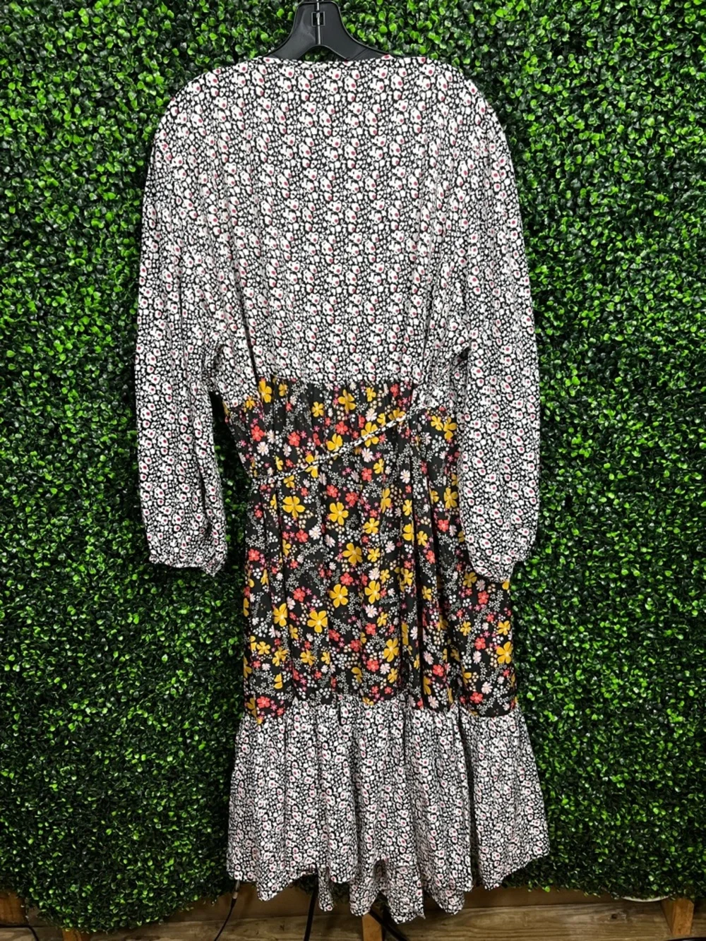 LIMITED COLLECTION X ASOS | Contrast Floral Wrap Midi Dress - Picture 10 of 11